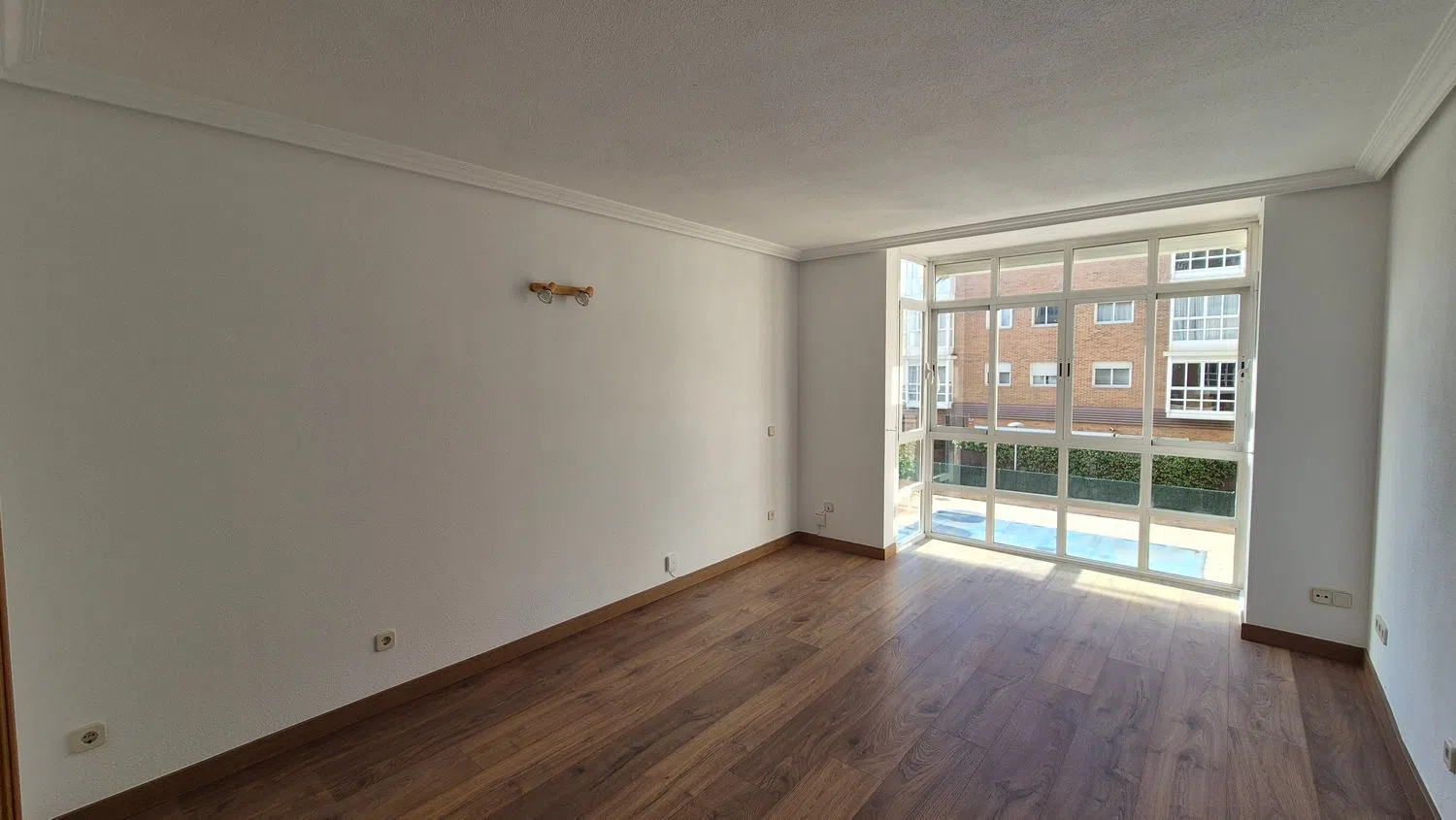 Piso en calle Bahía de Almería, 28 - Foto 4