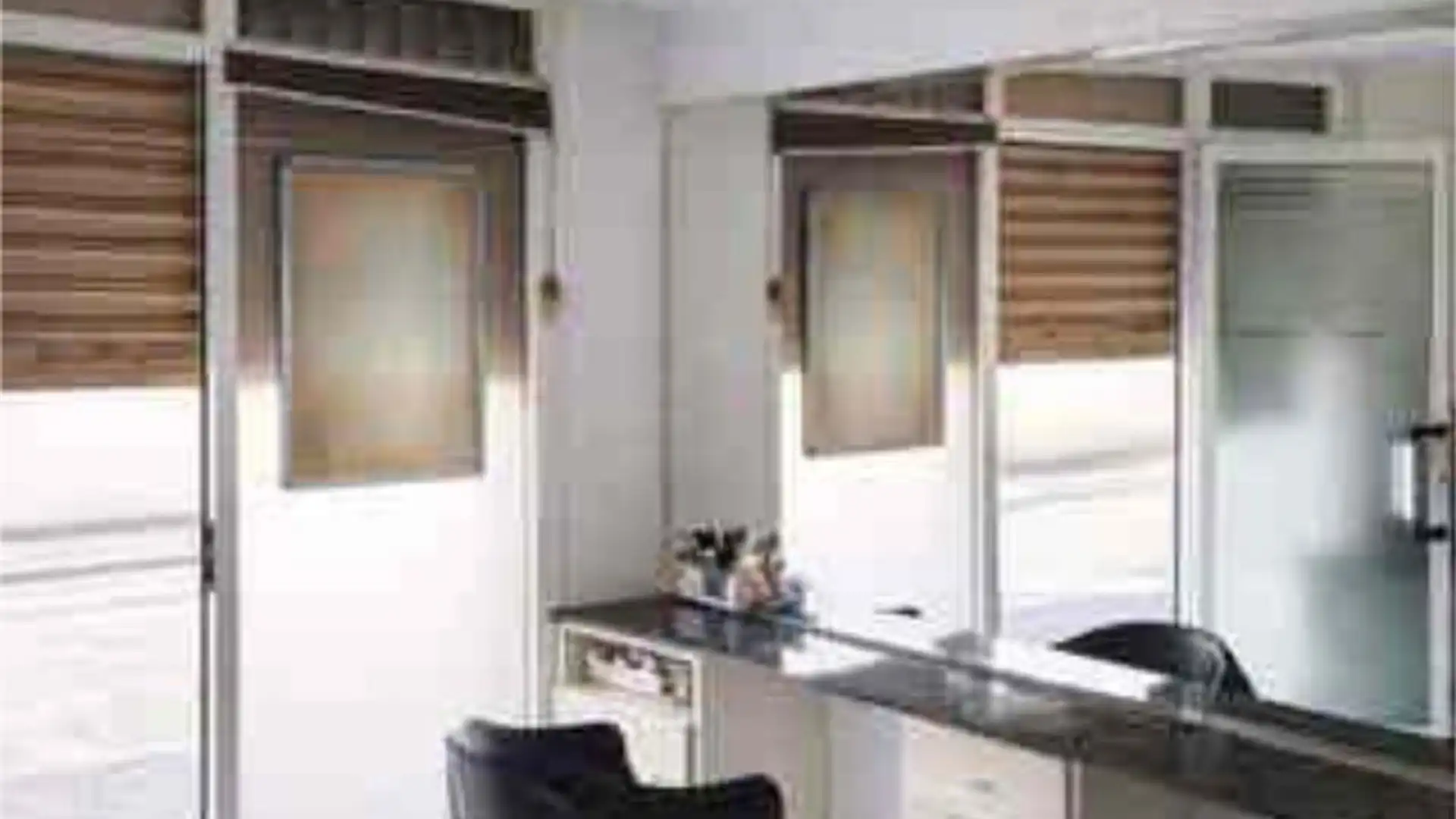 Local comercial en Cornella de Llobregat, La Gavarra - Foto 6