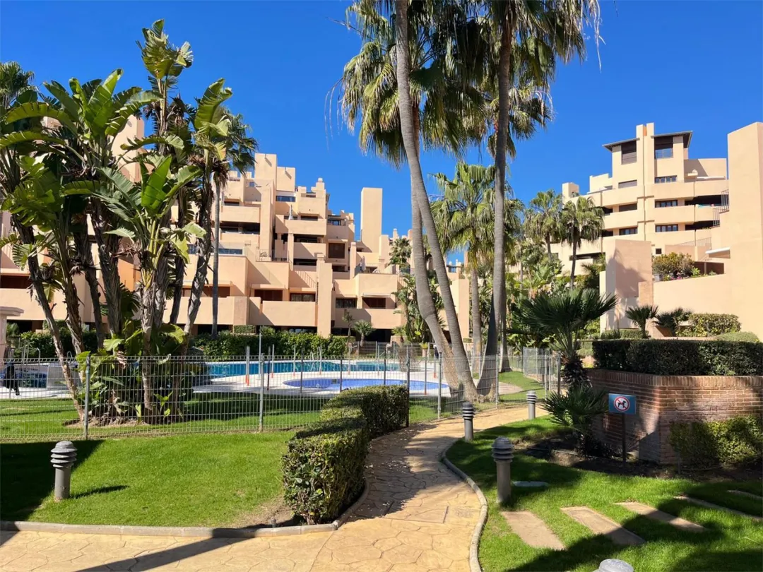 Piso en  Calle del Mare Nostrum 42 - Foto 28