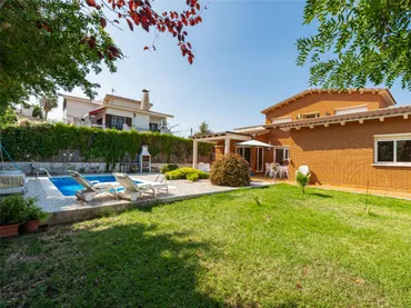 Chalet en Roda de Berà - Foto 8