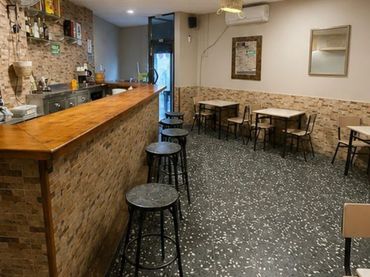 Local comercial en  Carrer de Llevant 20 - Foto 3