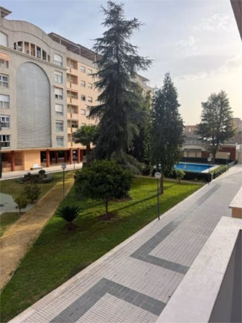 Piso en Santa Justa - Foto 1