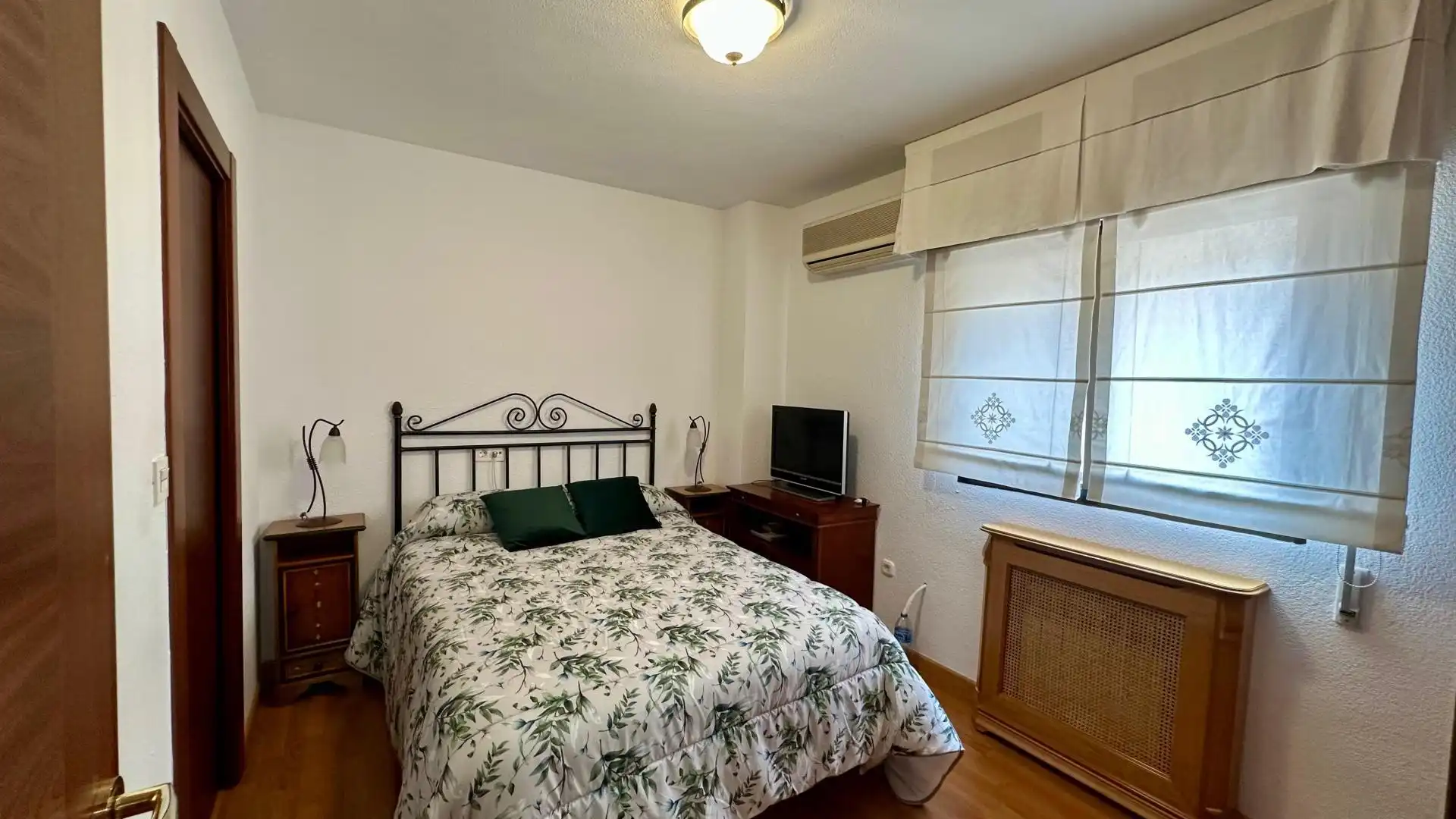 Piso en  Calle Torre de Peralada 3 - Foto 7