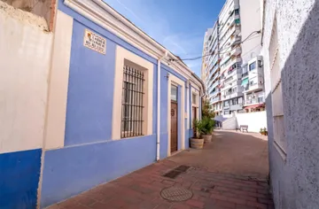 Planta baja en  Calle de la Virgen del Socorro 10 - Foto 1