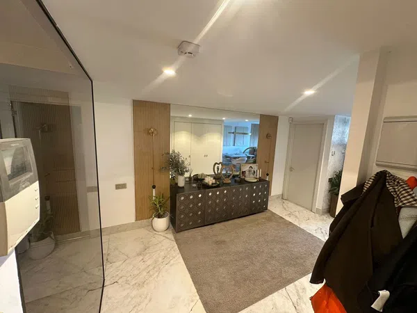 Piso en calle de Aramayona, 16