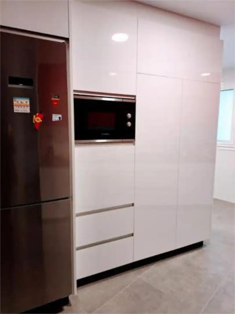 Piso en Plaza de Galicia - Foto 2