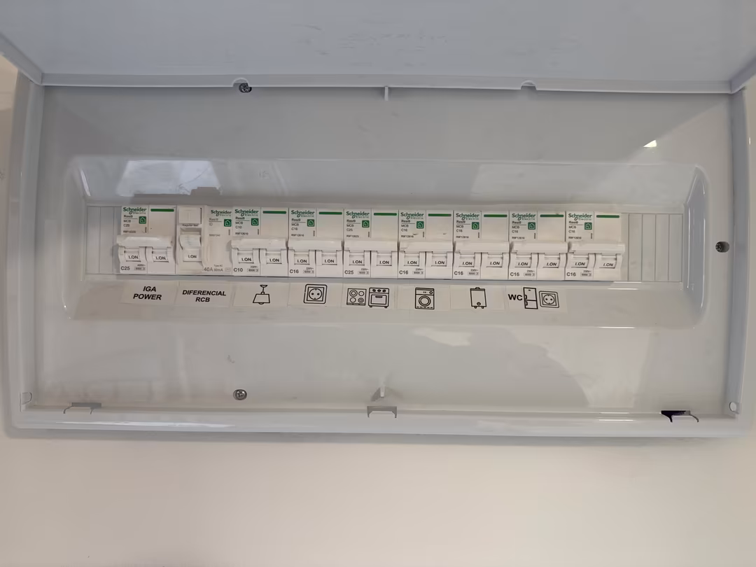 Piso en  Calle Jean León 9 - Foto 12