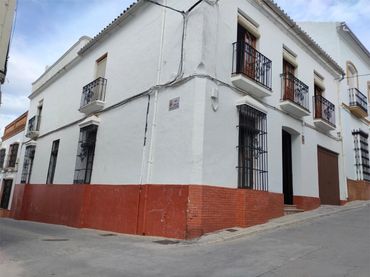 Casa adosada en  Calle Ramón y Cajal 8 - Foto 1