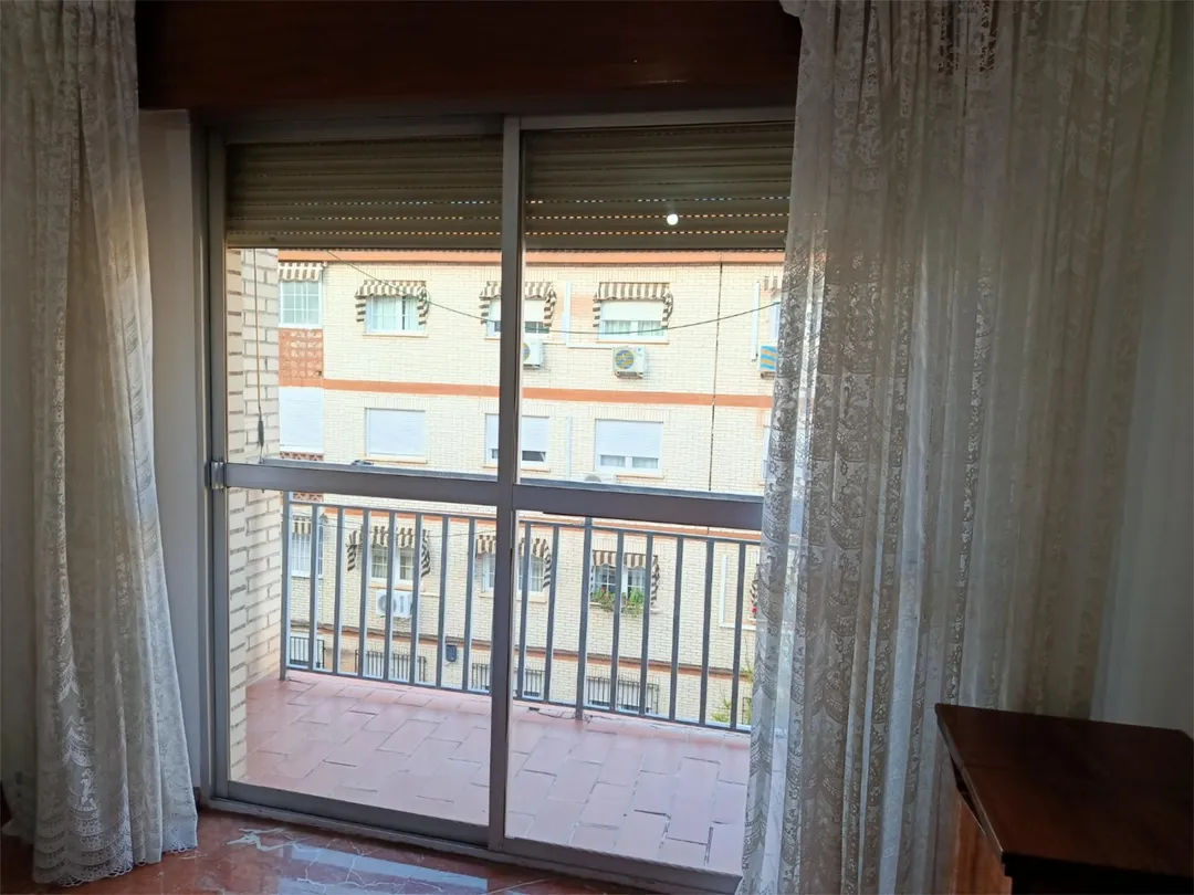 Piso en  Calle Profesor Manuel Garzón Pareja 8 - Foto 3