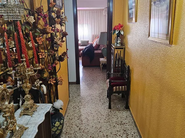 Piso en Calle de los Comuneros de Castilla, 9 - Foto 2