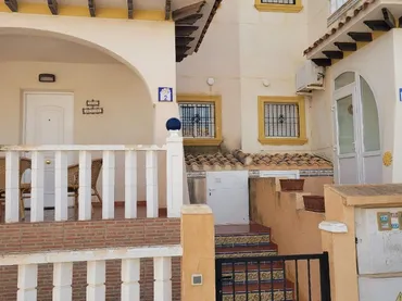 Casa adosada en  Calle Castillo de la Mola 1 - Foto 7