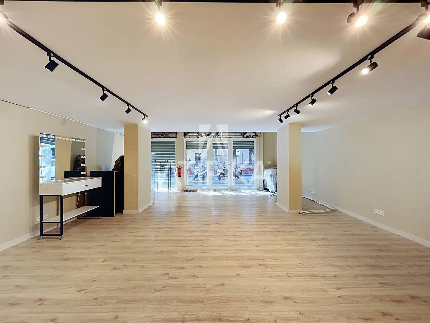 Local comercial en  Barcelona Capital - Foto 10
