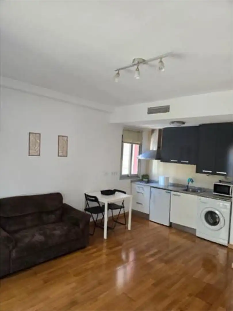 Estudio en Juan Carlos I - Foto 6