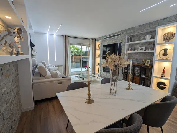 Piso en calle Miquel Marti Pol, 13 - Foto 1