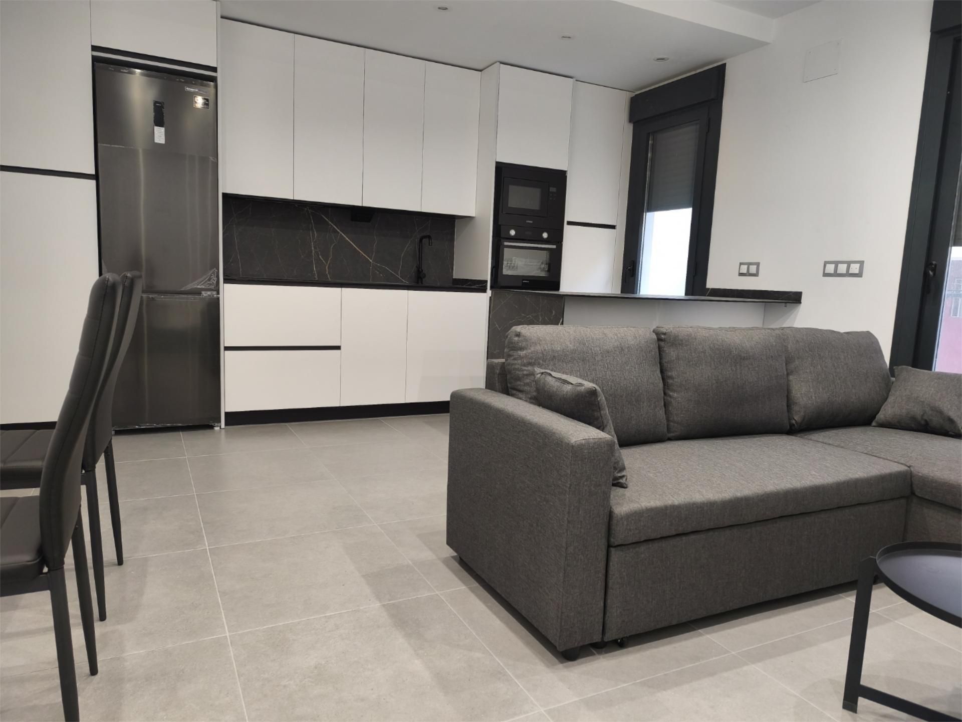 Piso en  Calle Veterinaria María Cerrato 1