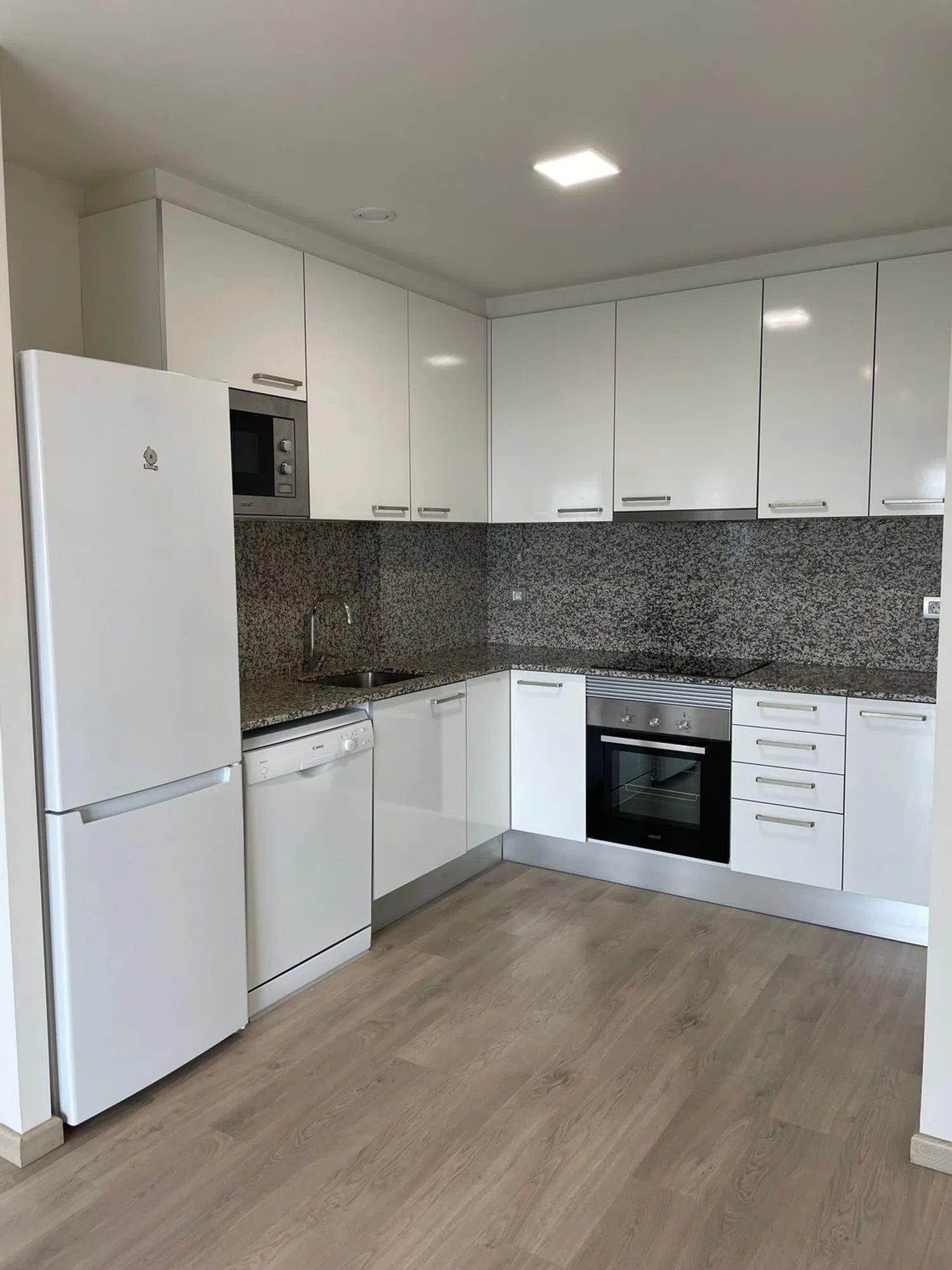 Piso en avenida de la Mare de Déu de Montserrat, 27 - Foto 2