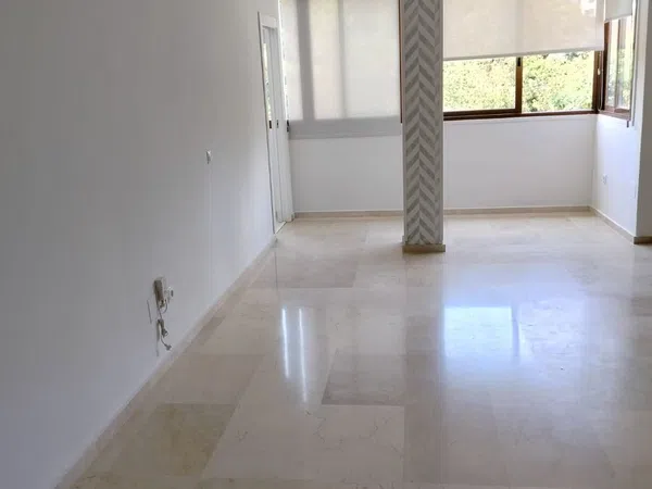 Piso en Calle Conde de las Navas - Foto 3
