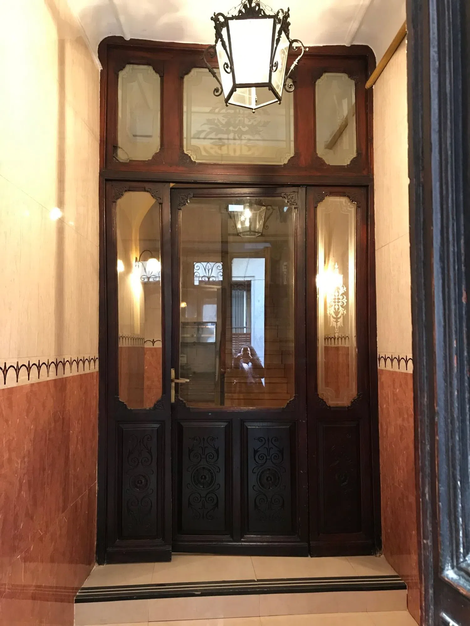 Piso en plaza de Jesús, 10