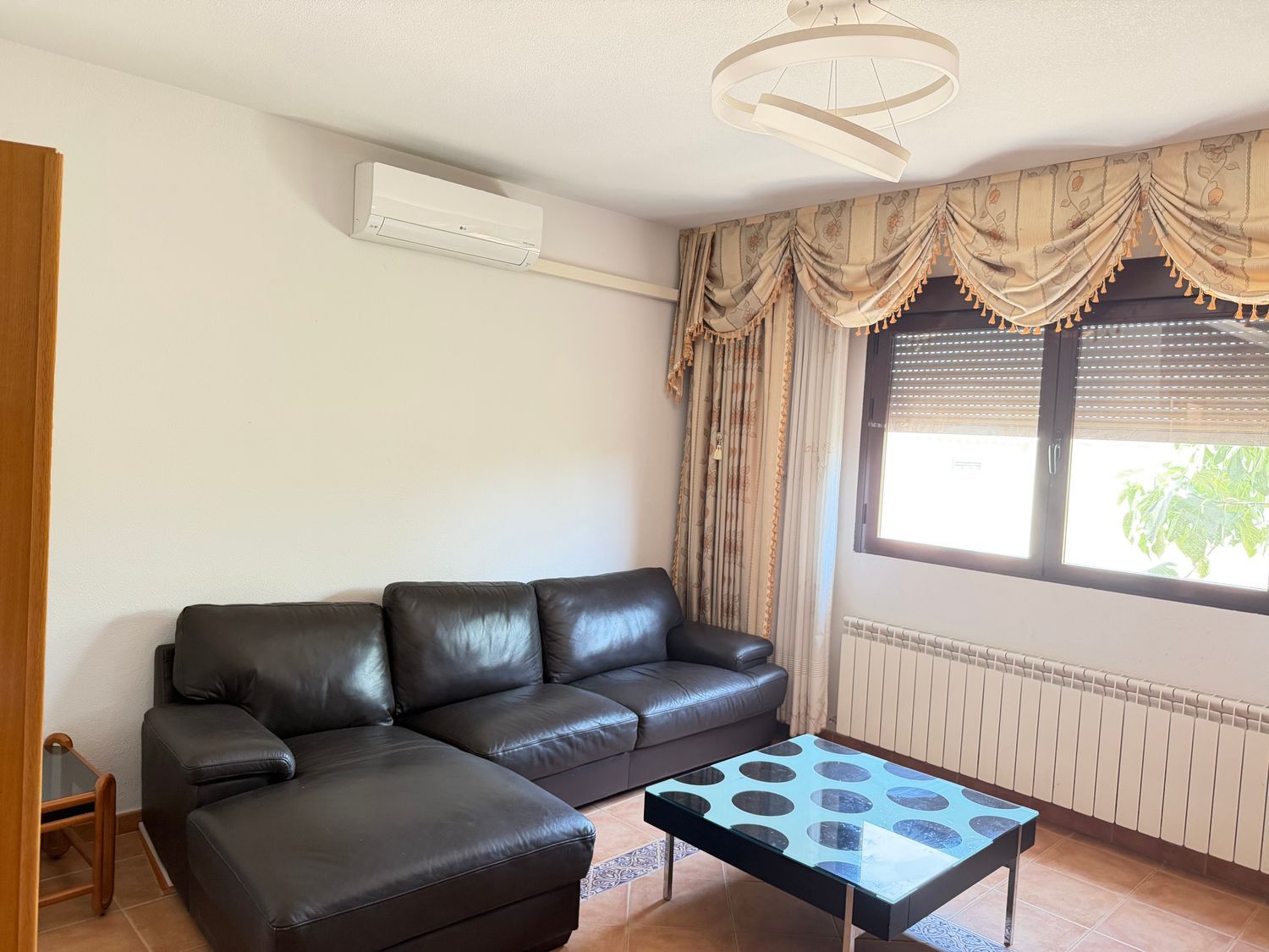 Chalet adosado en Polan - Foto 13