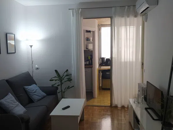 Piso en calle de Orense, 26