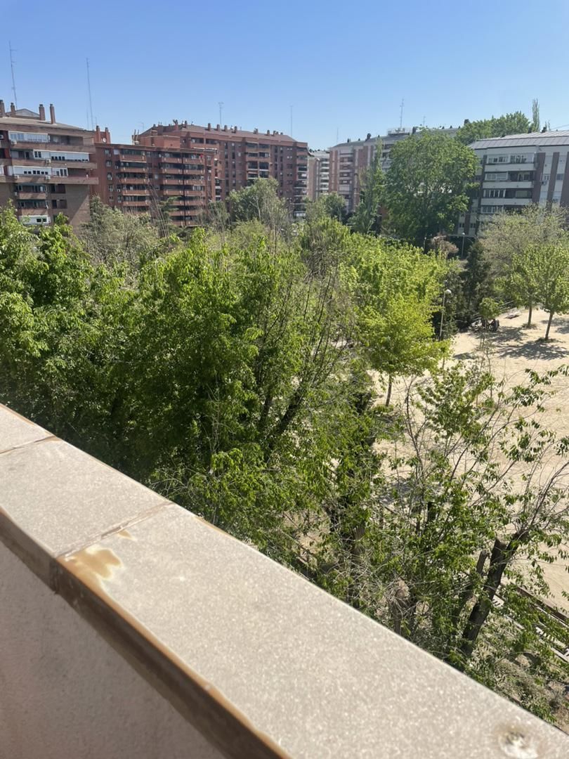 Piso en  Calle de Ramón Gómez de la Serna 28 - Foto 9