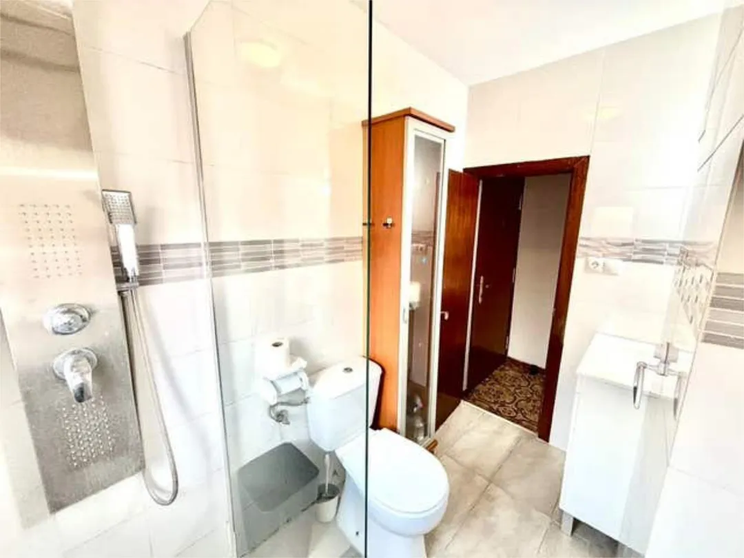 Piso en Ciudad Naranco - Foto 7