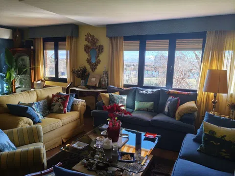 Dúplex en paseo de las Perdices, 69