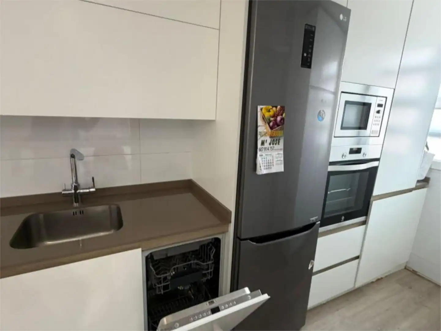 Piso en  Calle Pintor Almela Costa 6 - Foto 4