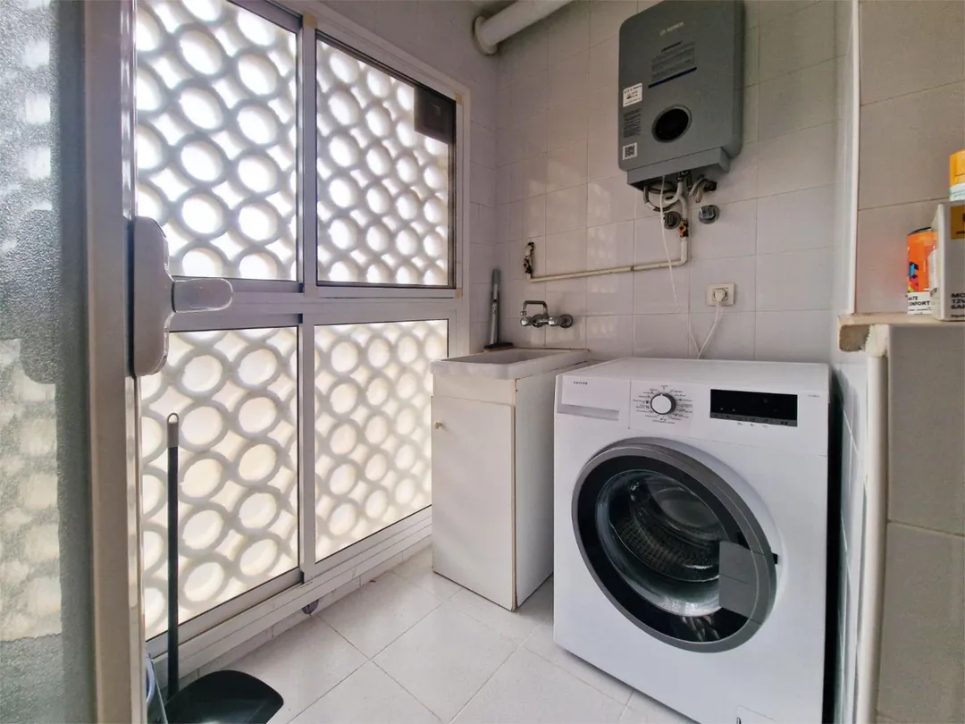 Piso en  Calle Mercedes Formica 4 - Foto 28