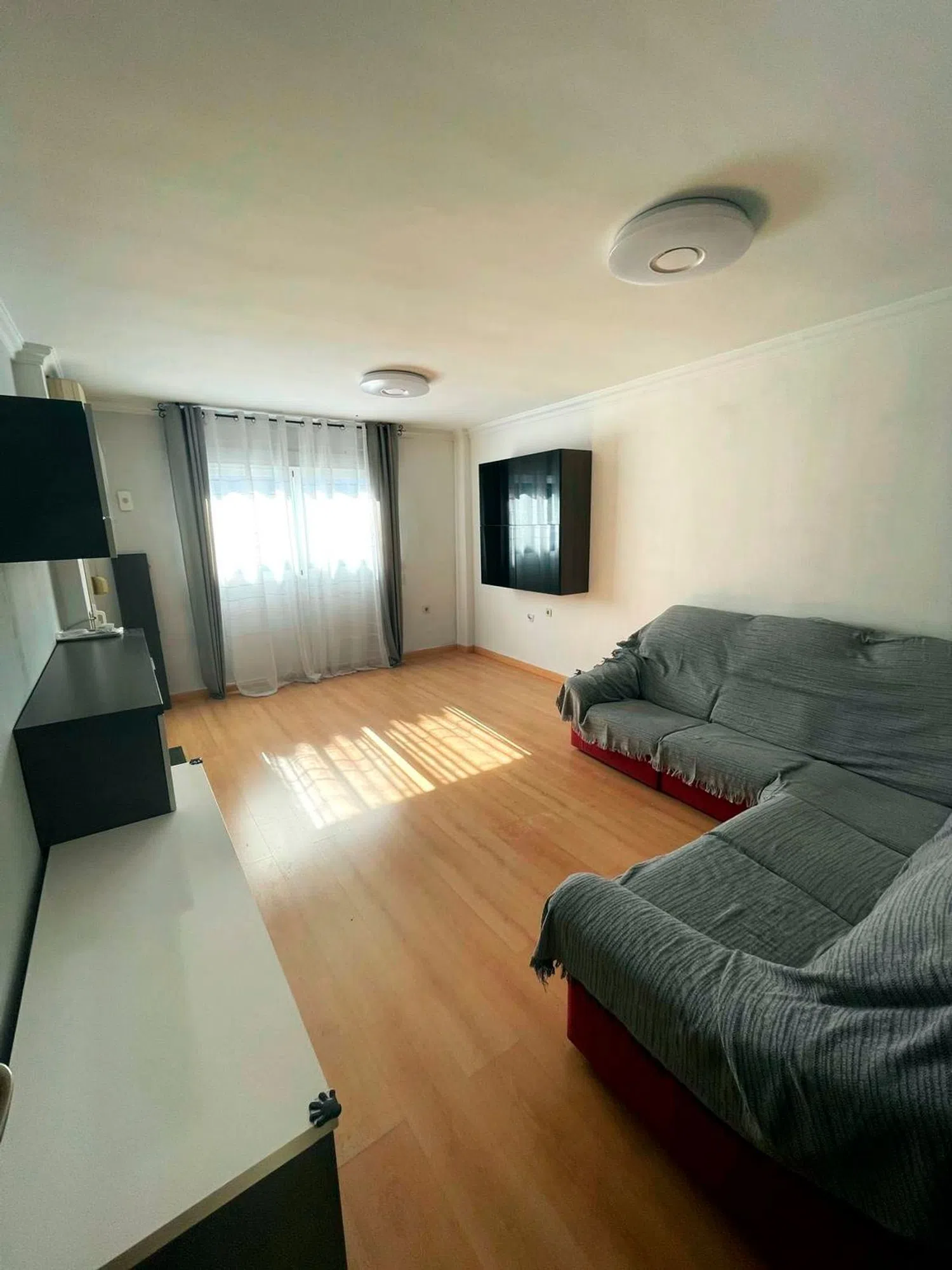 Piso en calle Arquimedes, 4