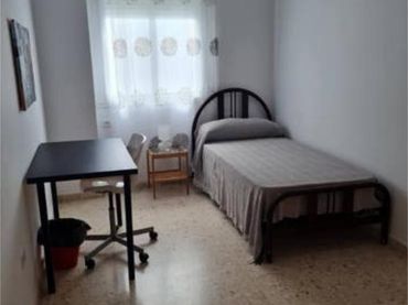 Piso en Zona colegio - Foto 3