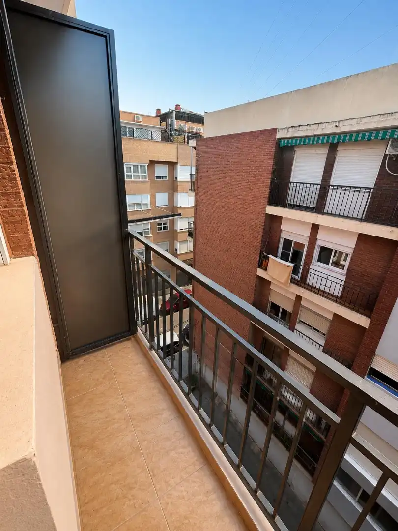 Piso en  Carrer de Méndez Núñez - Foto 15