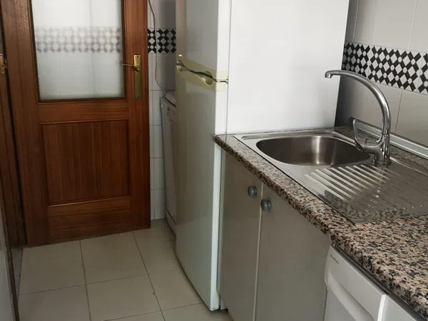 Alquiler de piso en Calle Vermondo Resta, 7 - Foto 3