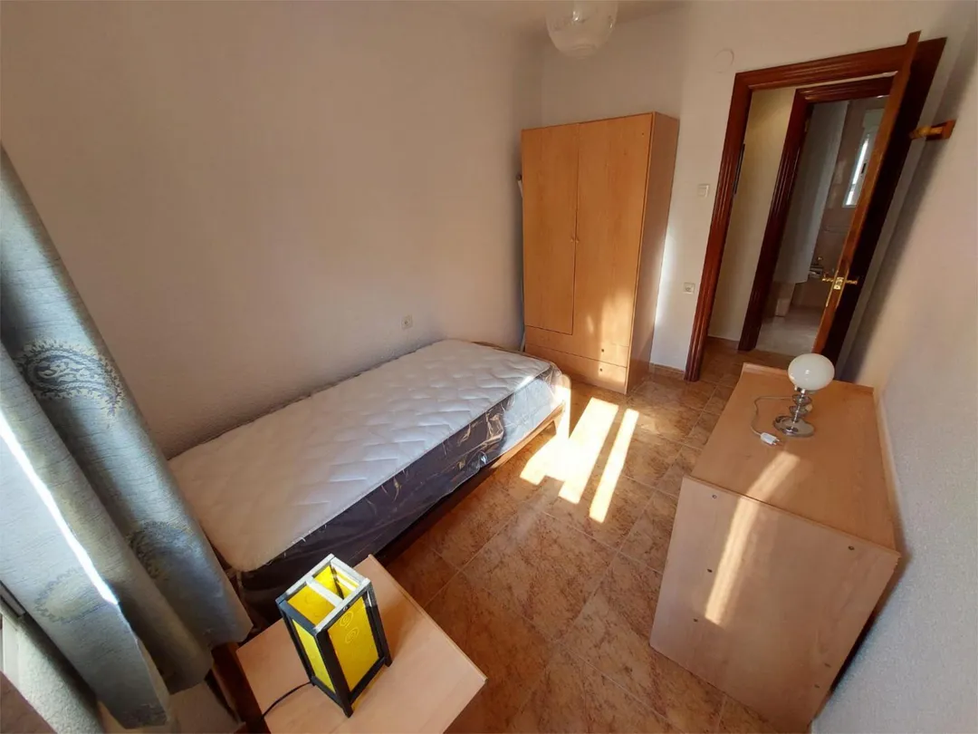 Piso en  Avenida de Dílar 9 - Foto 10