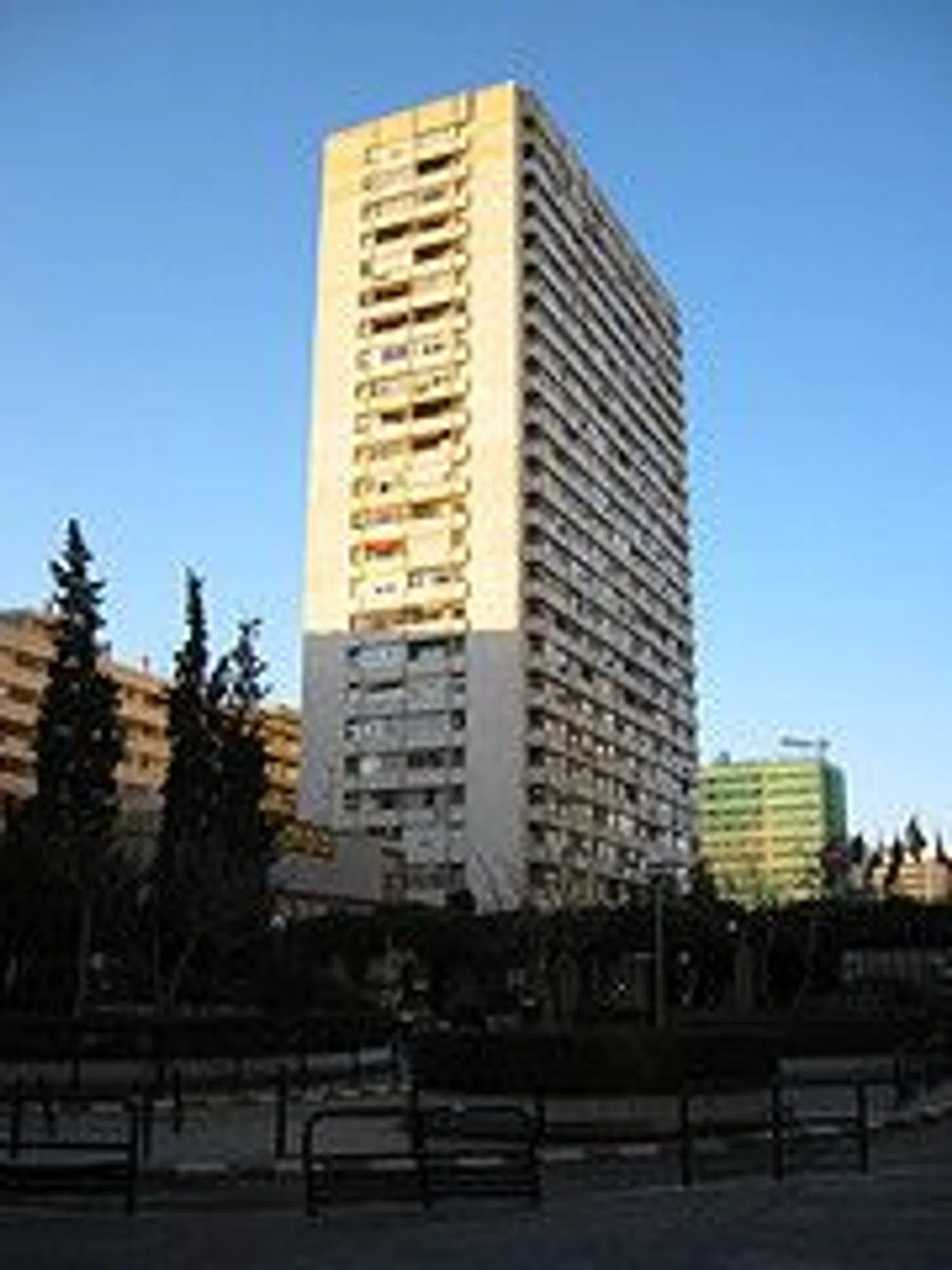 Piso en Barrio Cuatro Caminos - Foto 1