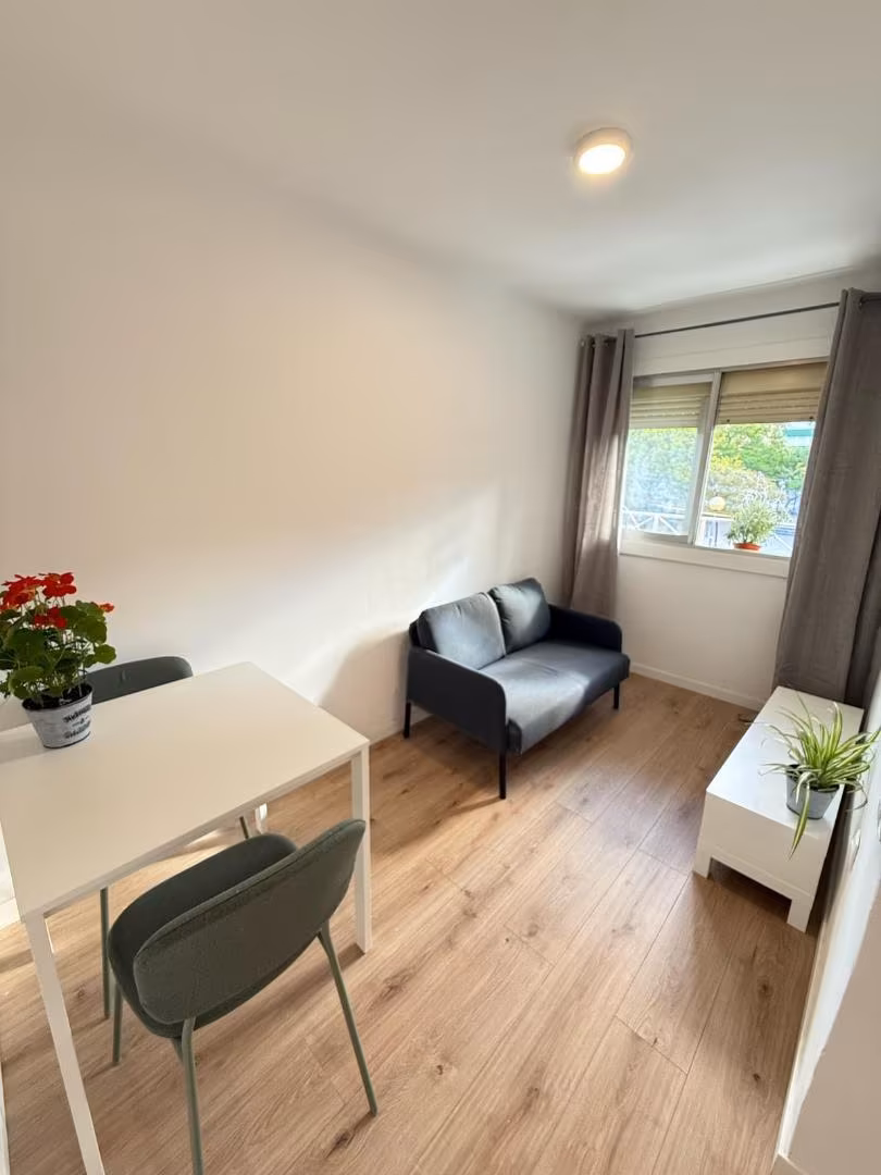 Estudio en  Carrer de Juan Valera 46