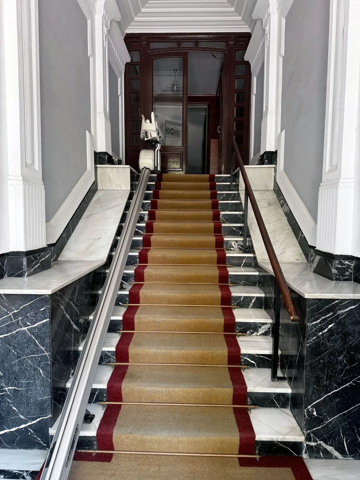 Piso en avenida de la Reina Victoria, 51 - Foto 1