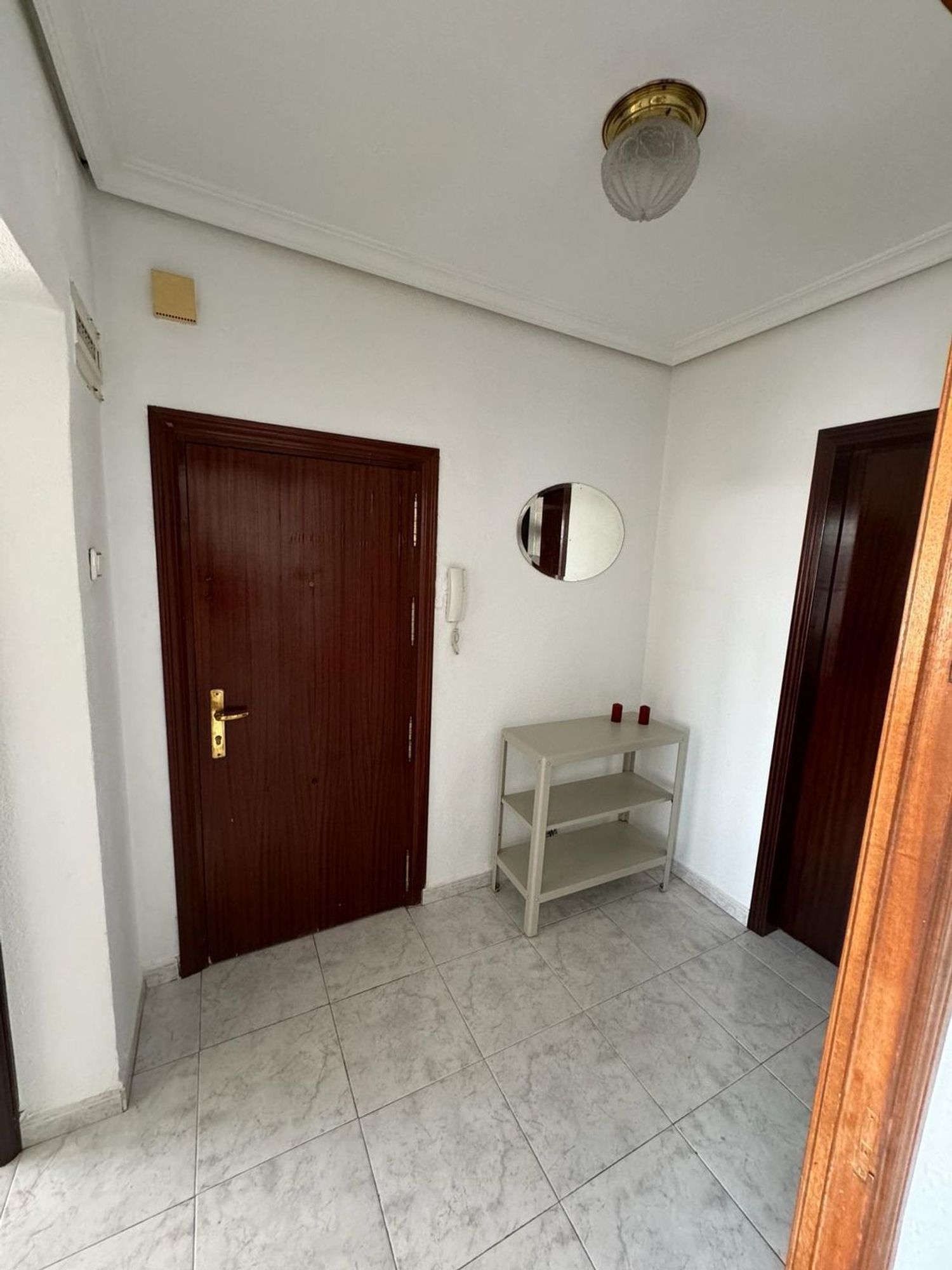 Piso en calle Sanlúcar la Mayor, 20 - Foto 2