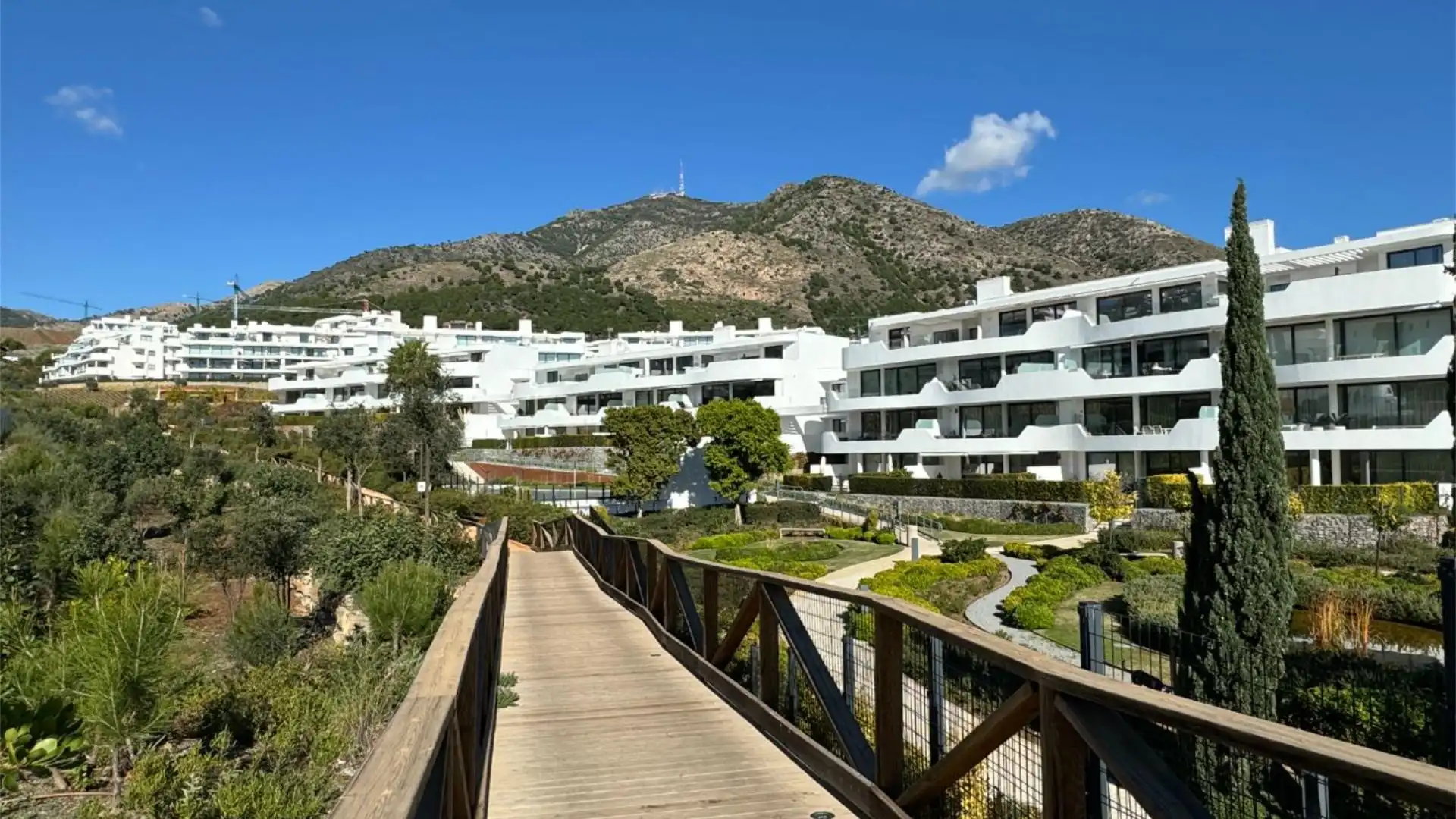 Piso en avenida Av. 8 de Marzo 3 - Foto 9