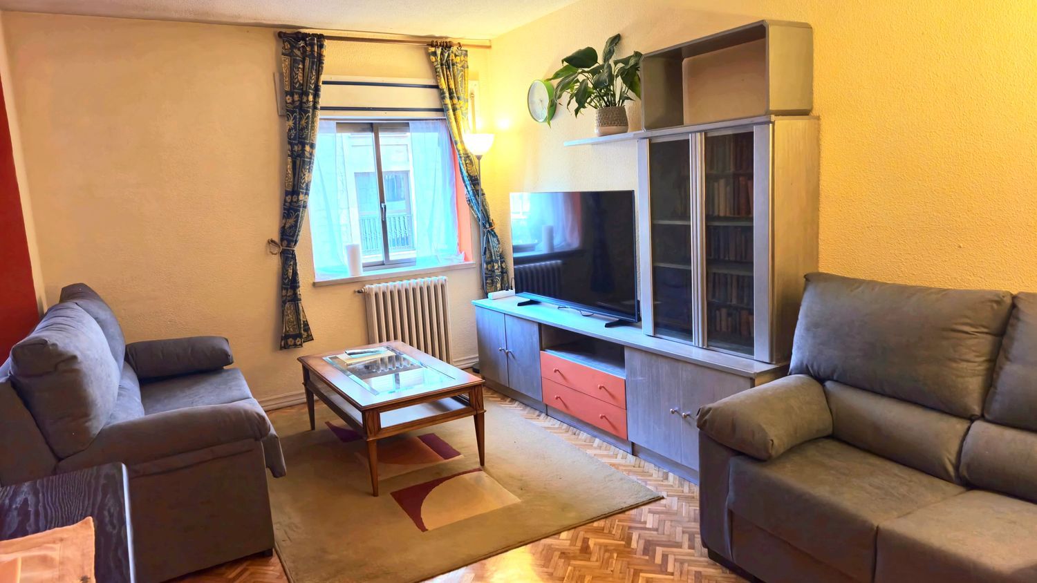 Piso en calle San Patricio, 1 M