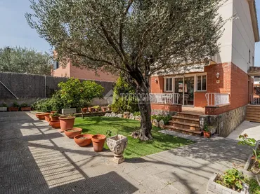 Chalet en Sant Cugat del Vallès - Foto 3