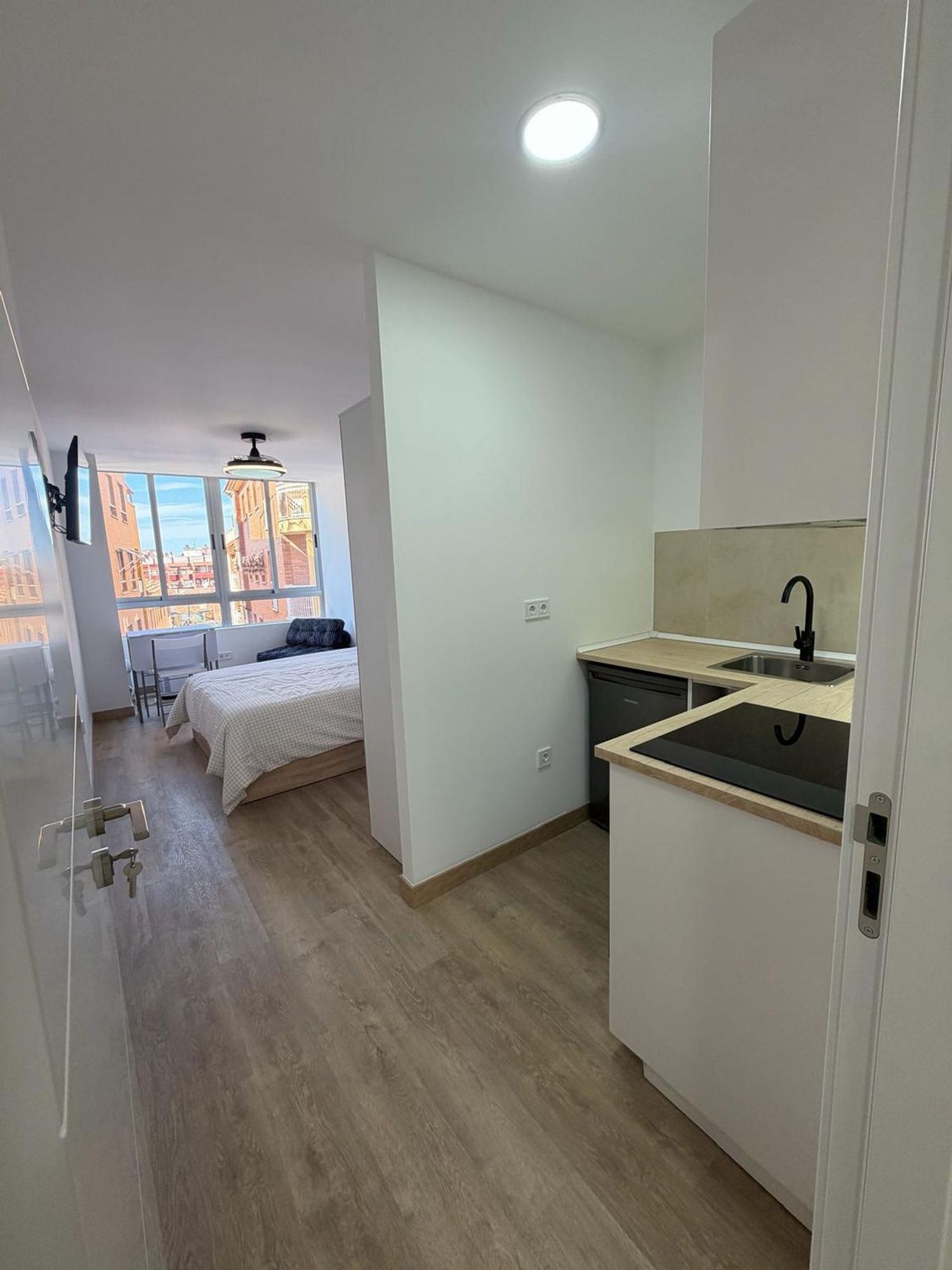 Estudio en calle de Ramón y Cajal, 61 - Foto 5