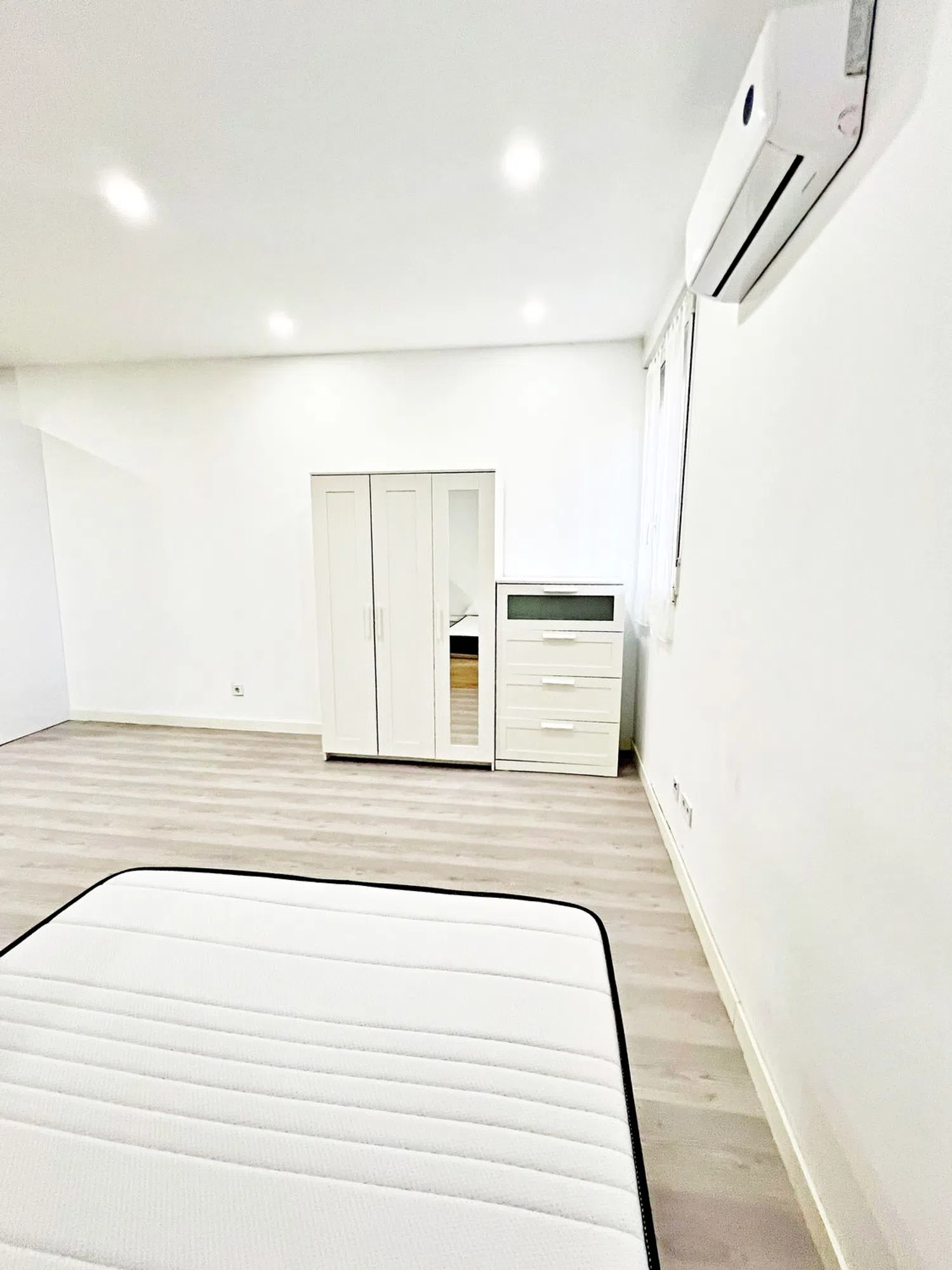 Estudio en calle de Camarena, 70 - Foto 3