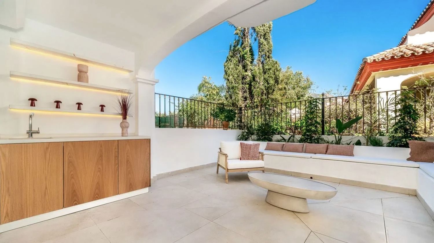 Chalet adosado en calle Cecilia Böhl de Faber, 3 - Foto 6