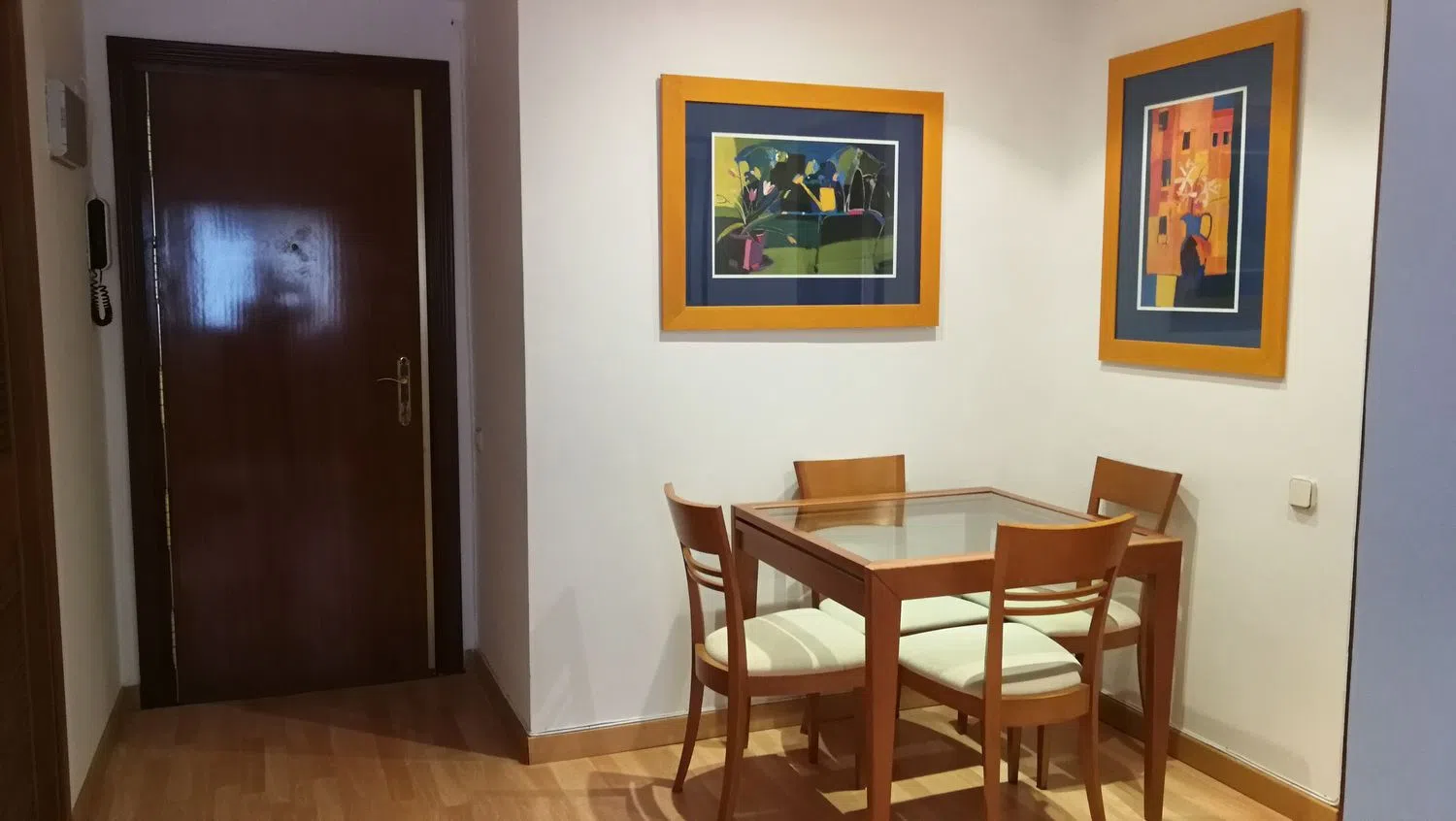 Piso en calle de la Infanta Mercedes, 92 - Foto 2