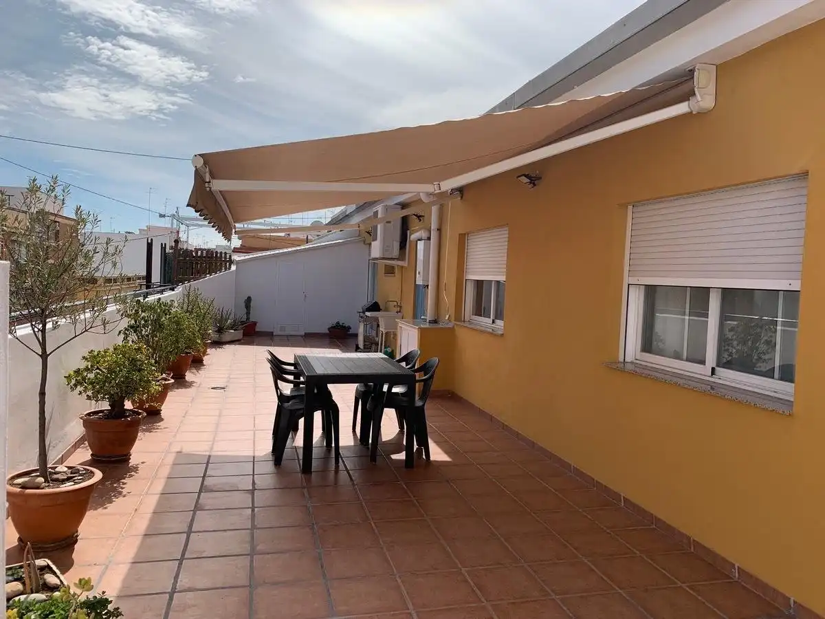 Piso en  Carrer del Marqués de Montortal 77 - Foto 15