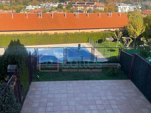 Chalet adosado en Calle Alhambra de Granada s/n, Nuevo Aranjuez-Ciudad de las Artes - Foto 39