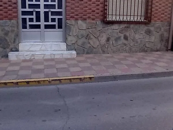Casa o chalet independiente en Calle Emilio Nieto, 47 - Foto 1