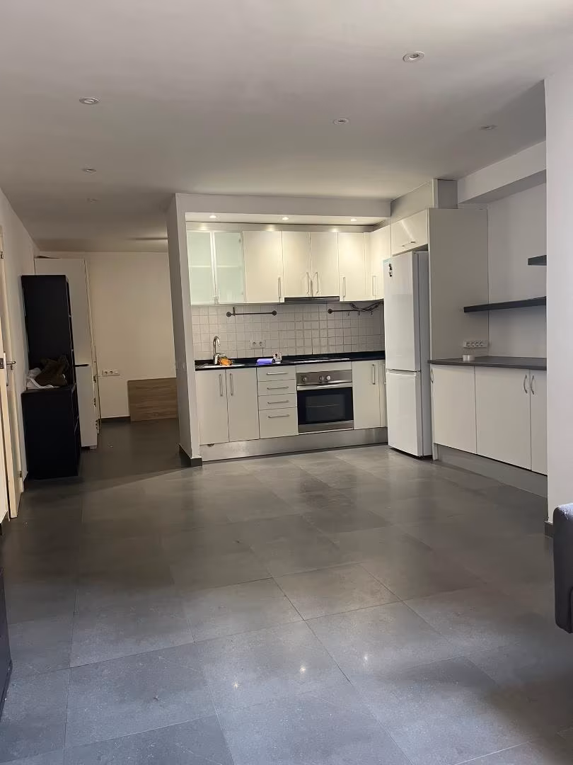 Apartamento en  Carrer del Doctor Trueta 10 - Foto 2