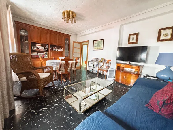 Piso en Calle de Montitxelvo, 24, Mont-Olivet - Foto 1